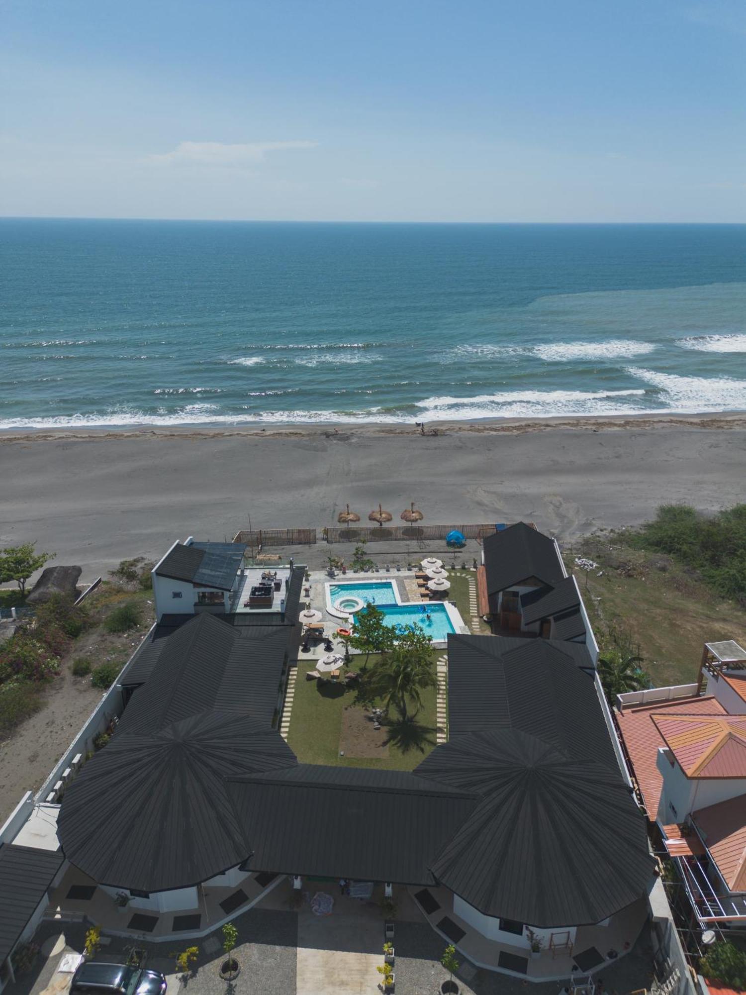 Hotel The Nordic House Bacnotan Exterior foto